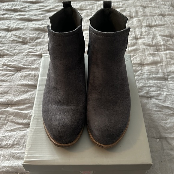 💕 2 for $15 - Suede like booties - Picture 6 of 8